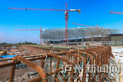 州云龍機(jī)場正全速推進(jìn)建設(shè)，確保7月1日前投入運(yùn)行。 瀘州日報(bào)記者 牟科 攝3